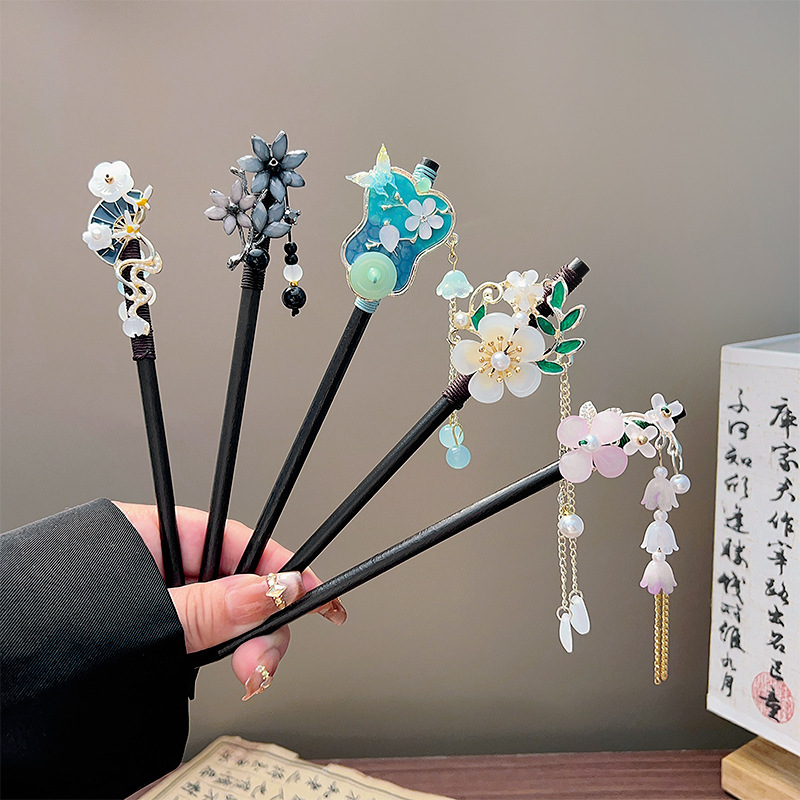 Wedding Decoration Supply - クラシックタッセルヘアスティック黒木製フラワーパールヘアピン中国漢服ヘアアクセサリーレトロ花嫁結婚式ヘアバンジュエリー