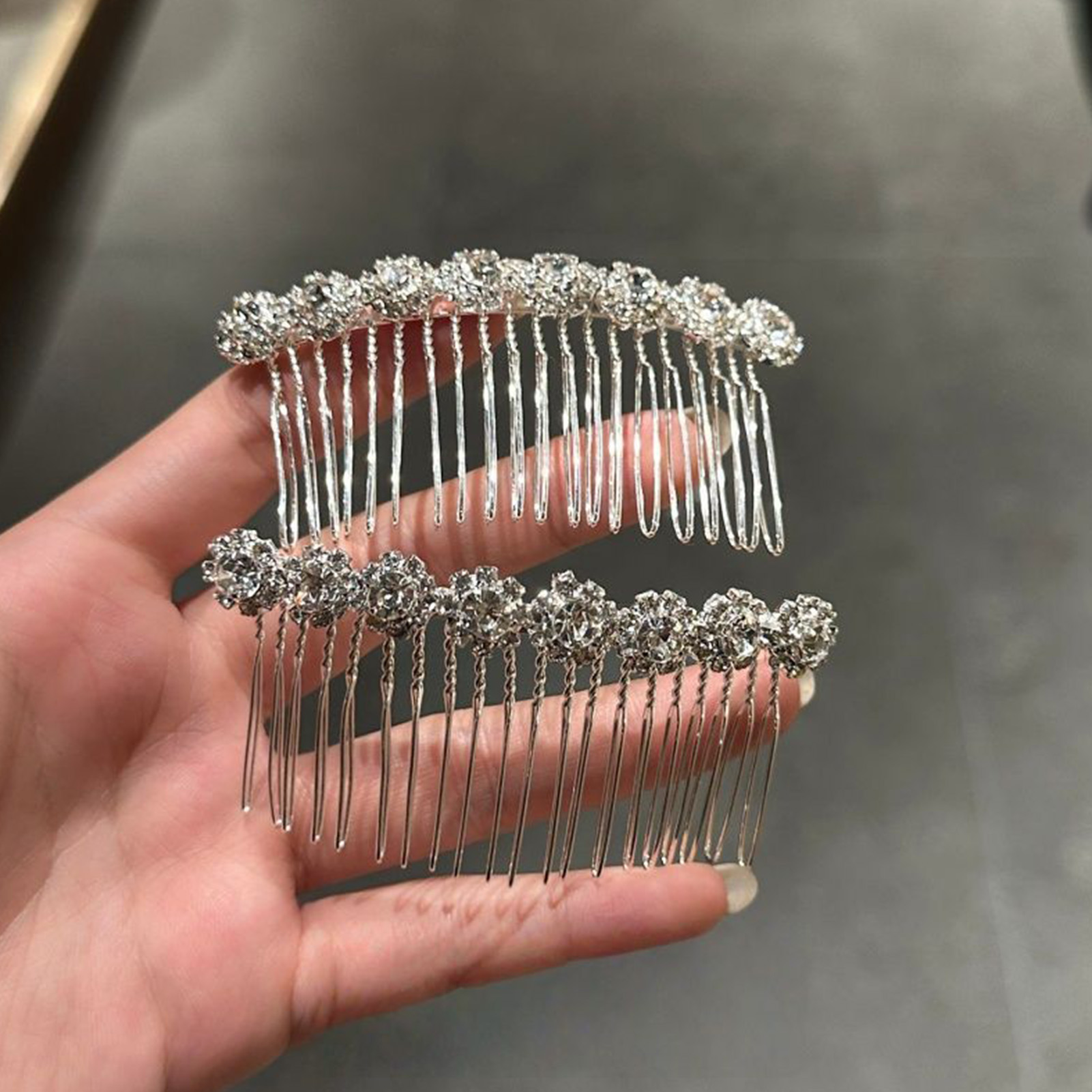 ミニマリストラインストーンフラワーヘアコーム花嫁のための結婚 - Wedding Decoration Supply のレビューと価格